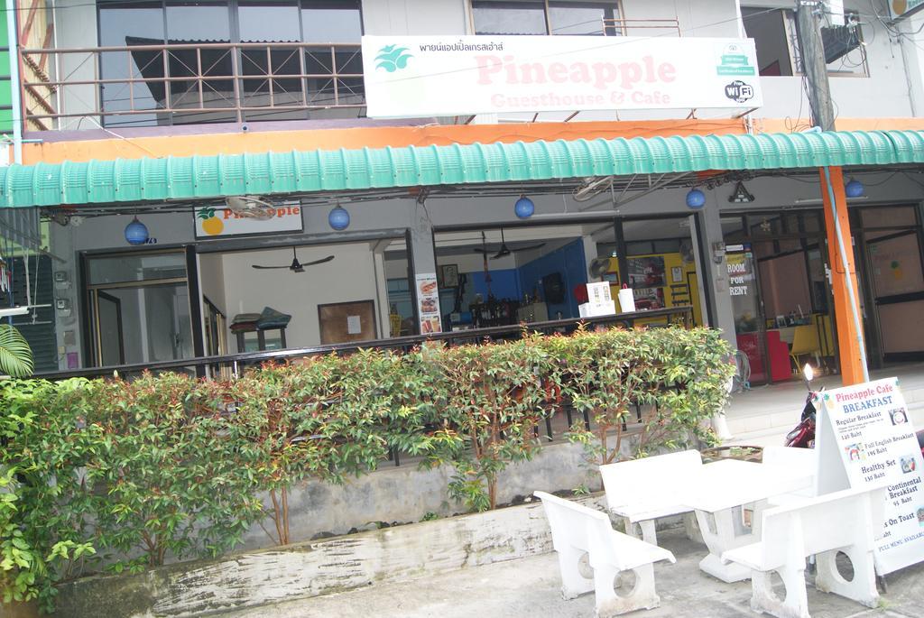 Pineapple Guesthouse Karon Exterior foto