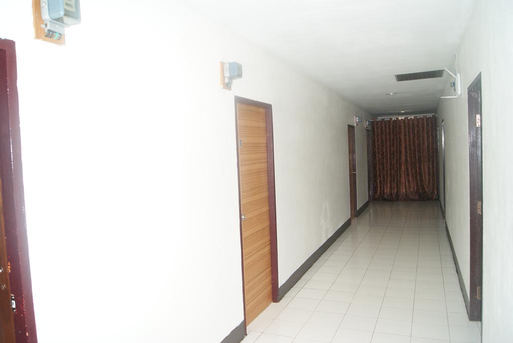 Pineapple Guesthouse Karon Exterior foto