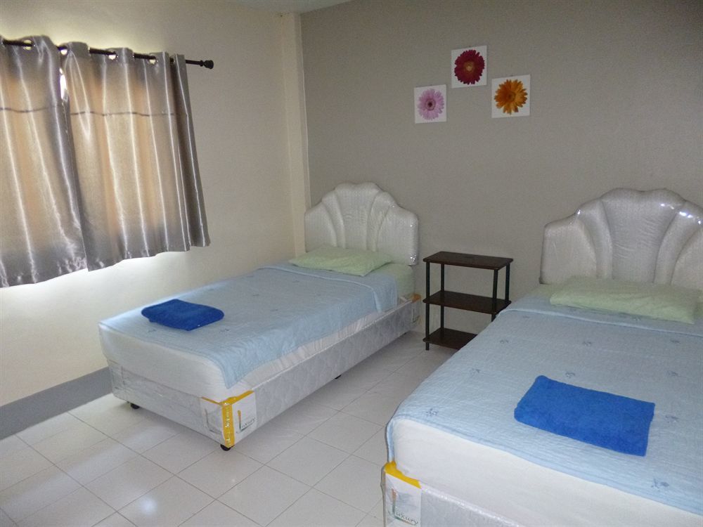 Pineapple Guesthouse Karon Exterior foto