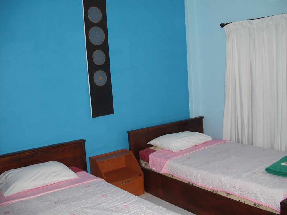 Pineapple Guesthouse Karon Exterior foto